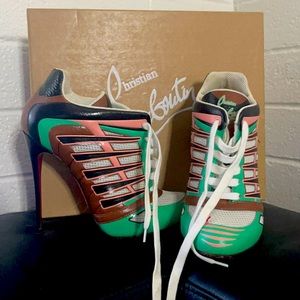 ✅SOLD✅ On Another App - Christian Louboutin “BOLTINA”